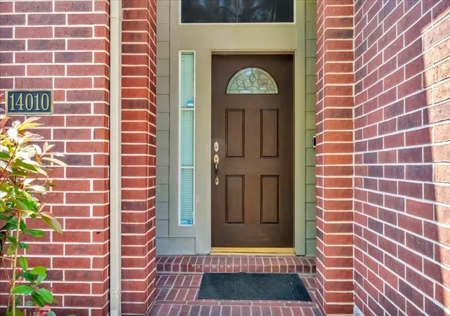 image of 14010 Hazel Ridge Ct, Houston, TX 77062 | MLS# 65372342