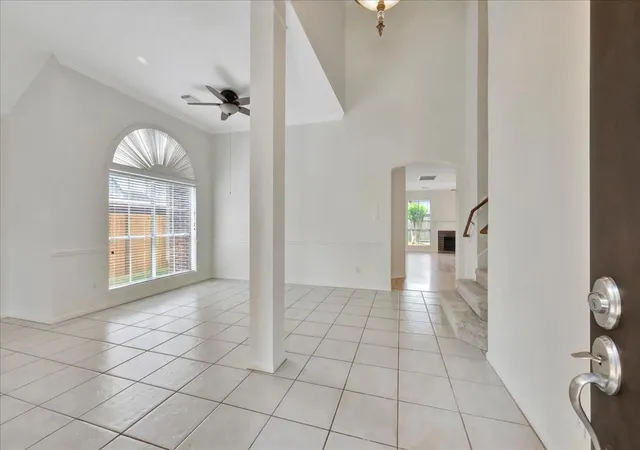 image of 14010 Hazel Ridge Ct, Houston, TX 77062 | MLS# 65372342