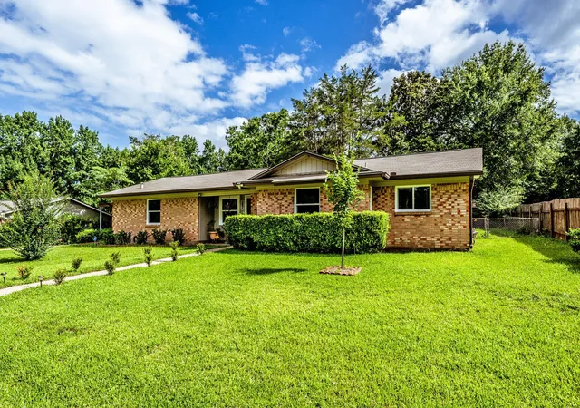 Homes for sale in Huntsville, TX | 2202 Easley Cir, Huntsville, TX 77320 | MLS# 98654252