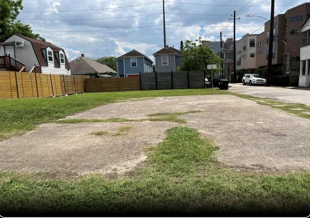 2nd image of 0 Wilson St, Houston, TX 77019 | MLS# 95923785