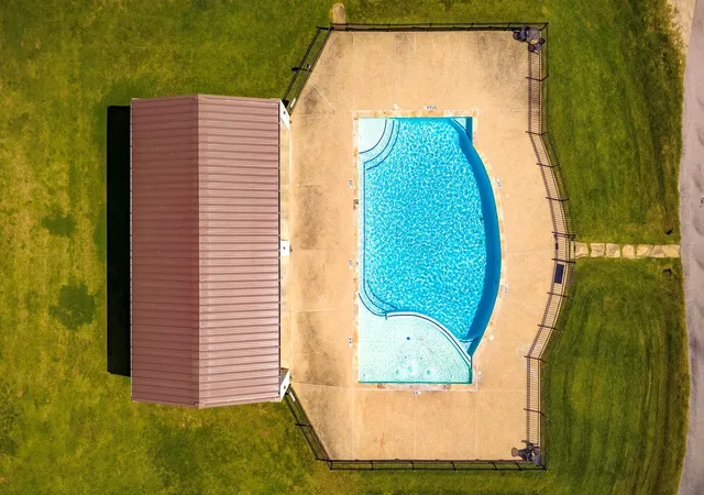 2nd image of 2112 Fm 3186, Onalaska, TX 77360