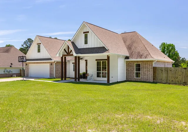 3rd image of 627 Box Car Rd, Lufkin, TX 75904 | MLS# 57960985
