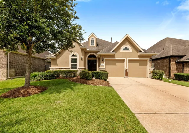 1st image of 2112 Nogalas Ln, League City, TX 77573 | MLS# 69674268
