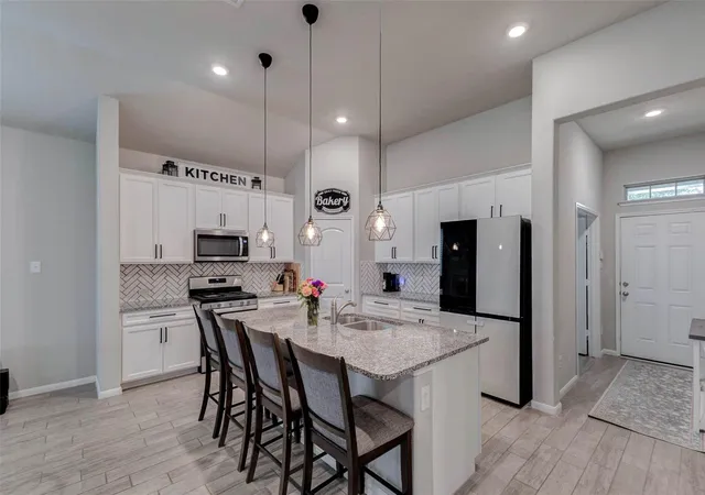 Photo 4 of Single family home for sale at 2114 Levant Ln, Baytown, TX 77523 | MLS# 37363965 | Listing updated on 2026-08-16