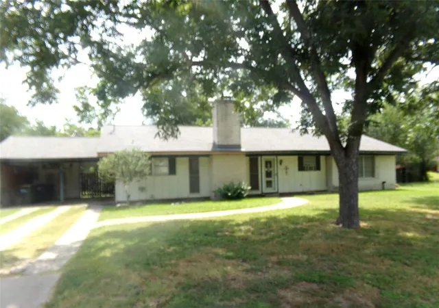 3rd image of 402 N Summit St, Weimar, TX 78962 | MLS# 27879067