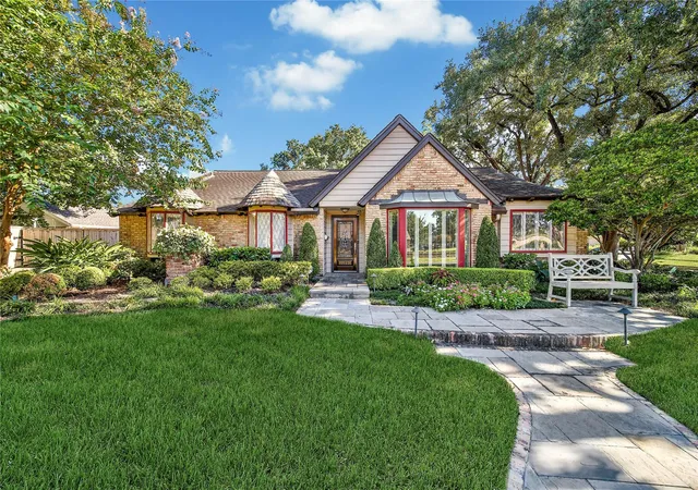 1st image of 1147 Thornton Rd, Houston, TX 77018 | MLS# 57443117