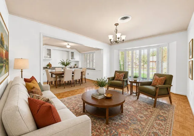 3rd image of 1147 Thornton Rd, Houston, TX 77018 | MLS# 57443117