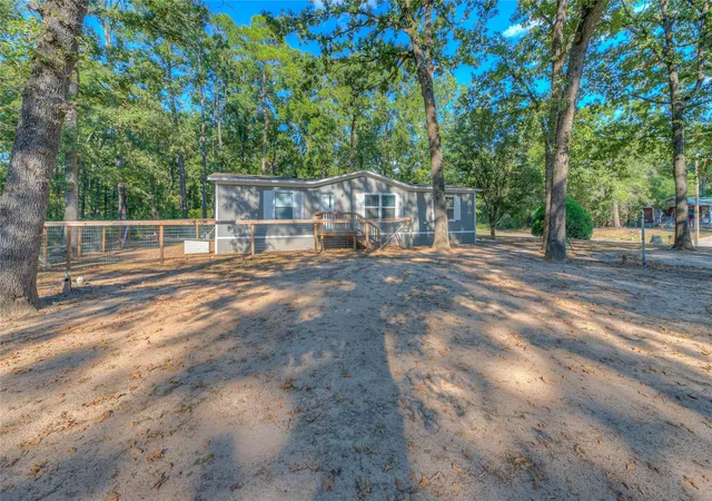 2nd image of 767 Windwood Dr, Livingston, TX 77351 | MLS# 70626182