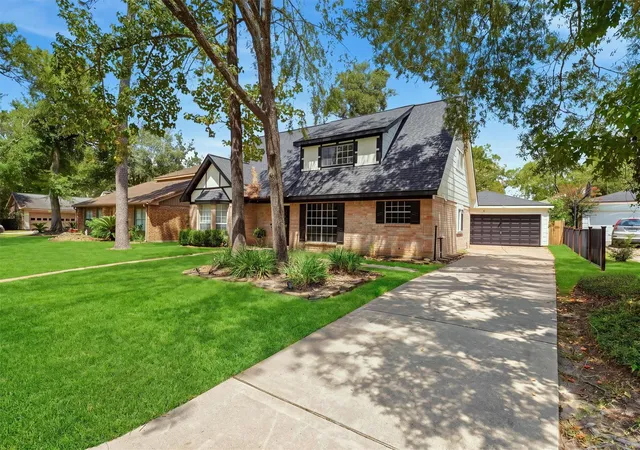 2nd image of 3527 Hill Springs Dr, Kingwood, TX 77345 | MLS# 40453882