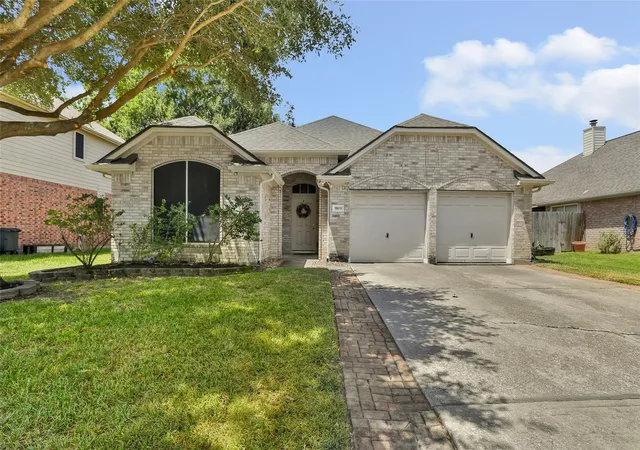 Single family home for sale at 18619 Woodbreeze Dr, Humble, TX 77346 | MLS# 31362163
