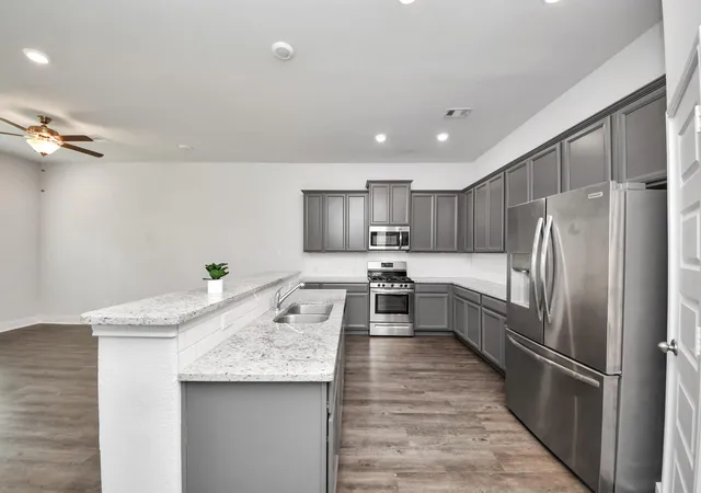2nd image of 4423 Santorini Ln, Houston, TX 77045 | MLS# 82761089