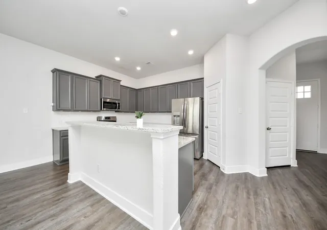 3rd image of 4423 Santorini Ln, Houston, TX 77045 | MLS# 82761089