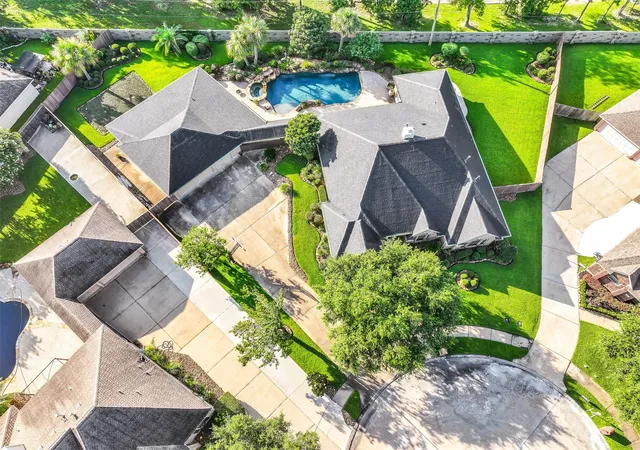 1st image of 906 High Ridge Cir, Friendswood, TX 77546 | MLS# 5455021