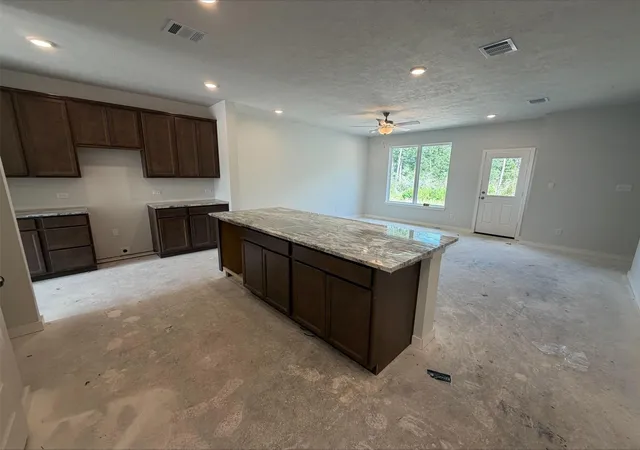4th image of 235 New Dawn Trl, Huntsville, TX 77320 | MLS# 67766060