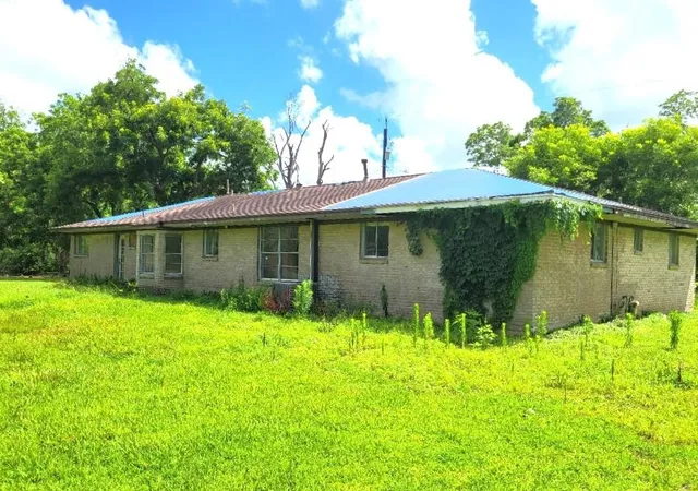 Homes for sale in Freeport, TX | 419 Lee Ave, Freeport, TX 77541 | MLS# 13143994