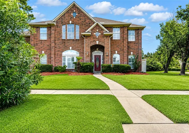 Homes for sale in Katy, TX | 19722 Creekshore Dr, Katy, TX 77449 | MLS# 9617025