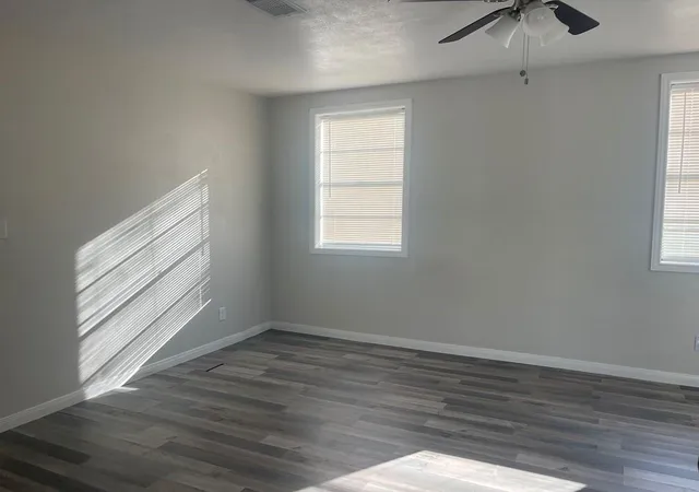 Listing Photo 4 - Condo for sale in building located at 2101 Merlin St, Bay City, TX 77414
