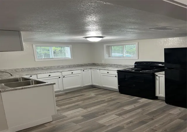 9th image of 2101 Merlin St, Bay City, TX 77414 | MLS# 27062661