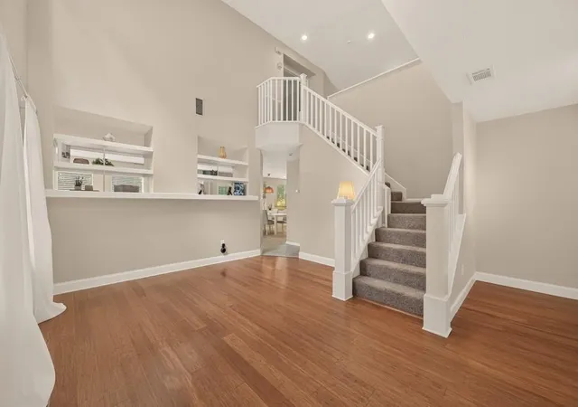 Photo 3 of Single family home for sale at 51 E Autumn Branch Cir, Spring, TX 77382 | MLS# 90888153 | Listing updated on 2026-07-18