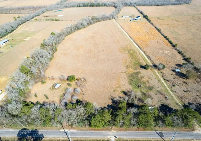 Homes for sale in Sour Lake, TX | 30808 Old Sour Lake Rd, Sour Lake, TX 77659 | MLS# 14717738