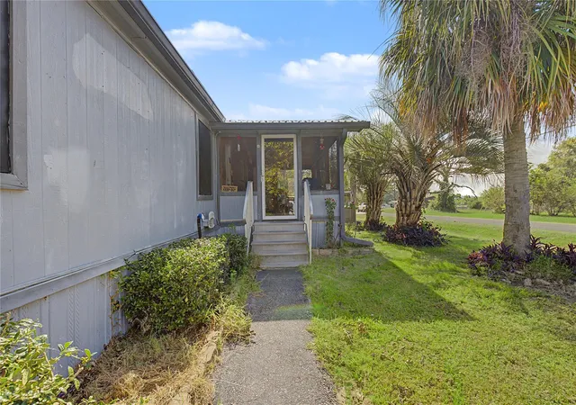 2nd image of 149 E Austin Ave, Onalaska, TX 77360 | MLS# 27229623