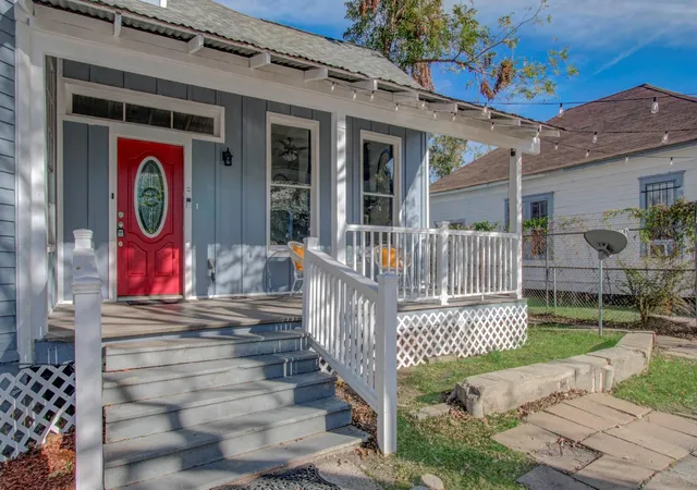 Photo 4 of Single family home for sale at 2118 Common St, Houston, TX 77009 | MLS# 39209222 | Listing updated on 2026-08-20