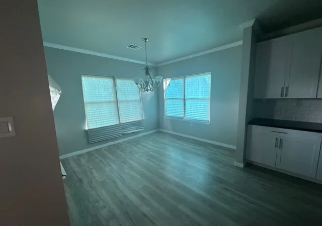 3rd image of 5211 Rue St, Houston, TX 77033 | MLS# 98275940