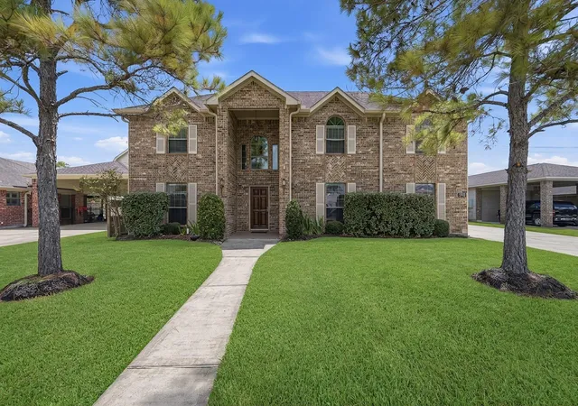 Photo 1 of Single family home for sale at 2303 Casa Grande Dr, League City, TX 77573 | MLS# 41760222 | Listing updated on 2026-09-19