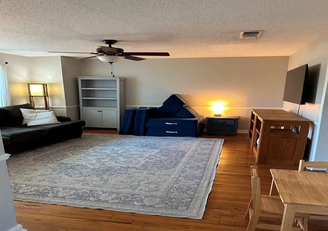 Photo 3 of Single family home for sale at 414 Ellinger Rd, La Grange, TX 78945 | MLS# 83544706 | Listing updated on 2026-10-05