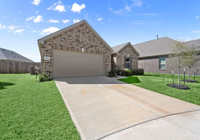 Photo 2 of Single family home for sale at 15311 Silver Breeze Ln, Houston, TX 77044 | MLS# 88559658 | Listing updated on 2026-08-11