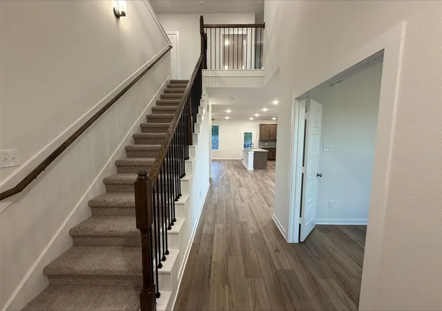 2nd image of 3709 Violet Ln, Huntsville, TX 77340 | MLS# 81814795