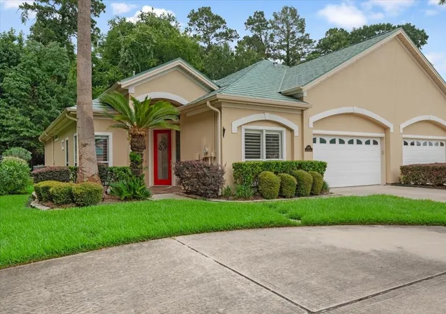 Photo 2 of Townhouse for sale at 185 W Palm Blvd, Montgomery, TX 77356 | MLS# 58796588 | Listing updated on 2026-08-25