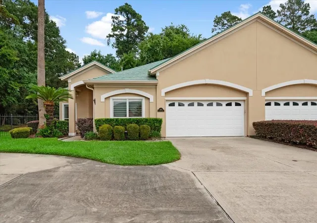 Photo 3 of Townhouse for sale at 185 W Palm Blvd, Montgomery, TX 77356 | MLS# 58796588 | Listing updated on 2026-08-25