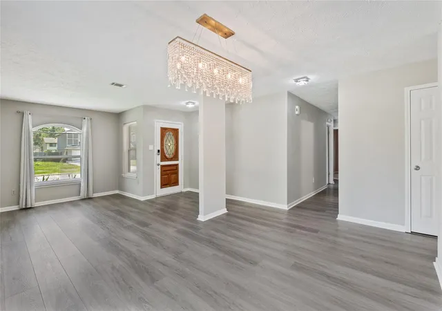 Photo 3 of Single family home for sale at 19619 Pine Cluster Ln, Humble, TX 77346 | MLS# 43809682 | Listing updated on 2026-09-17