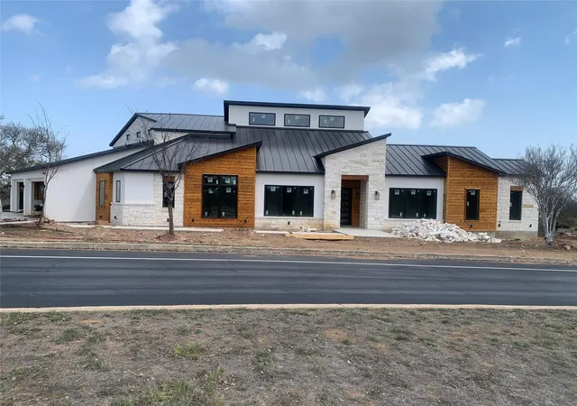 Homes for sale in Horseshoe Bay, TX | 101 Silver Way, Horseshoe Bay, TX 78657 | MLS# 39301689