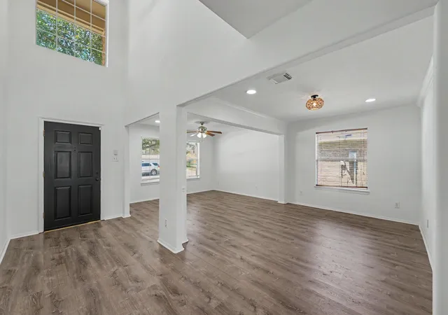 Photo 3 of Single family home for sale at 11910 Lois Ln, Pinehurst, TX 77362 | MLS# 25923409 | Listing updated on 2026-07-24