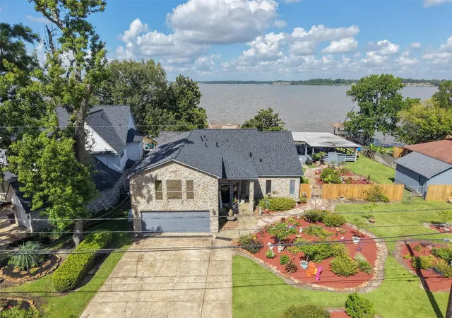 2nd image of 21039 Flaming Arrow Trl, Crosby, TX 77532 | MLS# 92952173
