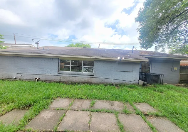 26th image of 5514 S Acres Dr, Houston, TX 77048 | MLS# 2913078