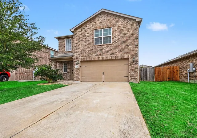 Homes for sale in La Marque, TX | 2218 Regatta Ln, La Marque, TX 77568 | MLS# 7900558