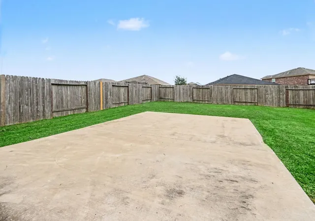 Homes for sale in La Marque, TX | 2218 Regatta Ln, La Marque, TX 77568 | MLS# 7900558