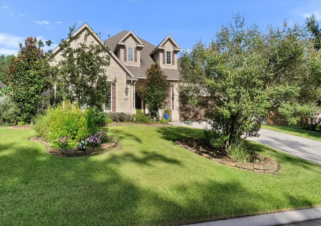 Photo 1 of Sale Pending at 2126 Graystone Hills Dr, Conroe, TX 77304 | MLS# 94325847 | Listing updated on 2026-08-29