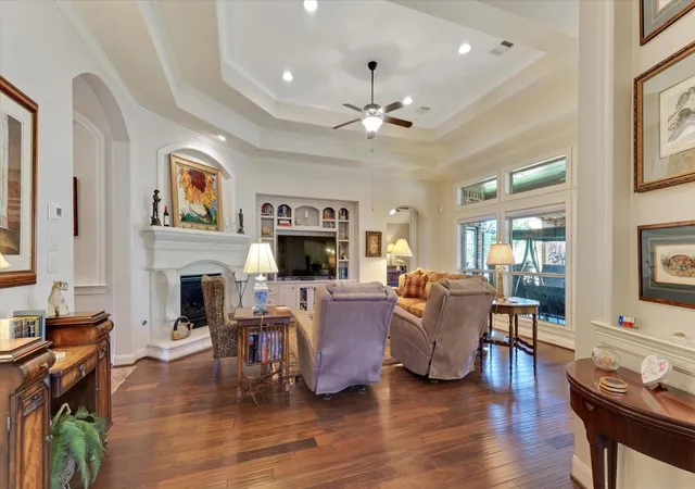 Photo 4 of Sale Pending at 2126 Graystone Hills Dr, Conroe, TX 77304 | MLS# 94325847 | Listing updated on 2026-08-29