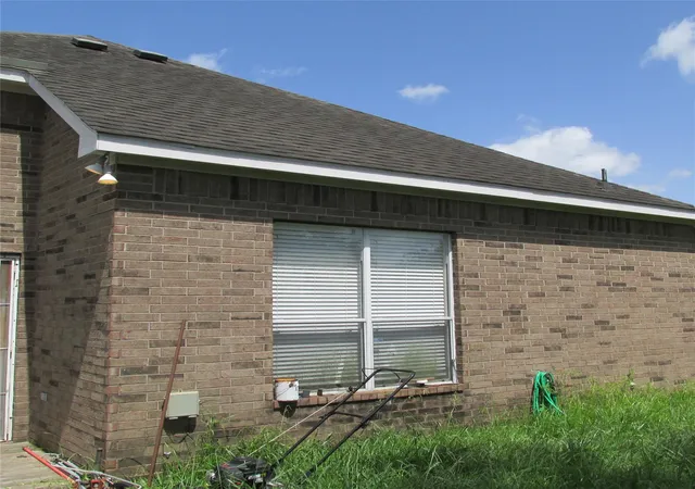 4th image of 3255 Lakeway Ln, Pearland, TX 77584 | MLS# 92919868