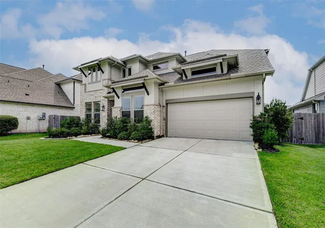 Photo 1 of Single family home for sale at 2806 Kingly Pine Trl, Conroe, TX 77385 | MLS# 75249601 | Listing updated on 2026-07-14