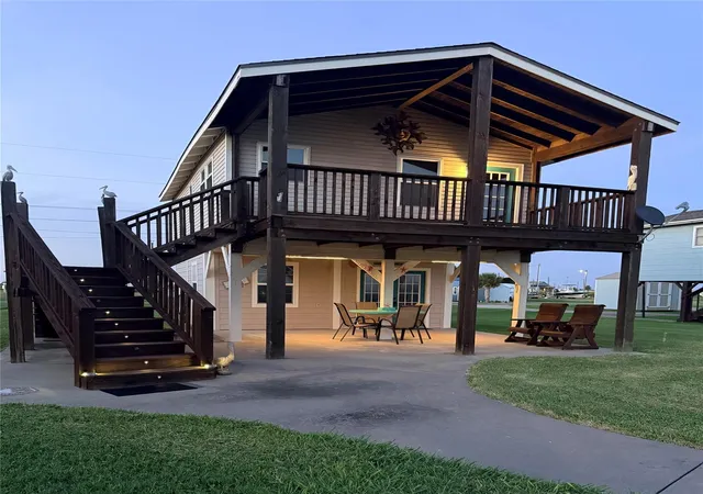 2nd image of 124 Seagull, Bay City, TX 77414 | MLS# 63841206