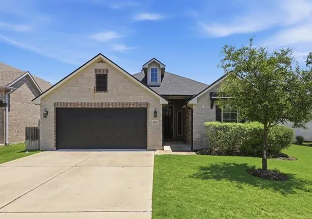 2nd image of 6323 Southern Cross Dr, College Station, TX 77845 | MLS# 19917608