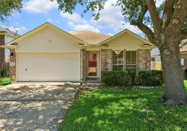 Photo 1 of Single family home for sale at 7430 Bahia Ln, Missouri City, TX 77489 | MLS# 33014720 | Listing updated on 2026-08-19