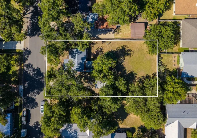 Photo 3 of Single family home for sale at 508 N Edison St, Fredericksburg, TX 78624 | MLS# 48788993 | Listing updated on 2026-09-13