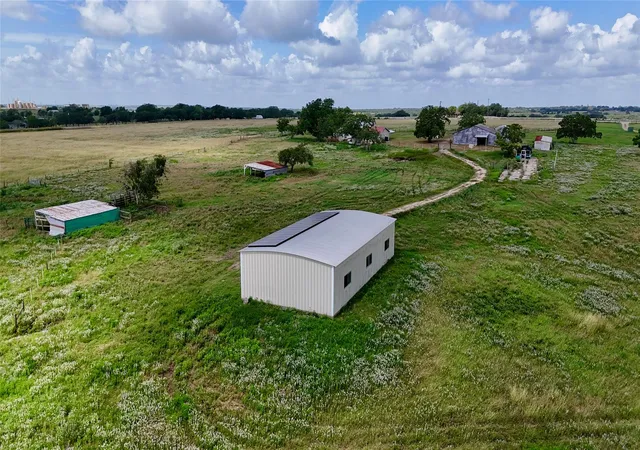 Homes for sale in Moulton, TX | 3901 State Hwy 95 N, Moulton, TX 77975 | MLS# 50810717