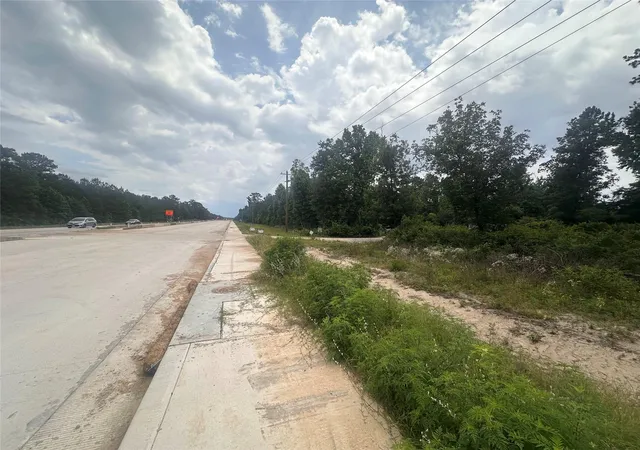 2nd image of 22530 Hwy 105 Hwy, Cleveland, TX 77328 | MLS# 73595125